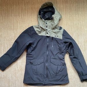 Woman’s Oakley Winter Jacket